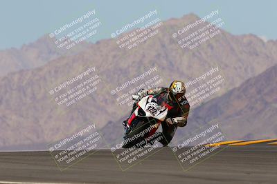 media/Oct-03-2022-Moto Forza (Mon) [[5f077a3730]]/Intermediate Group/Session 4 (Turn 9)/